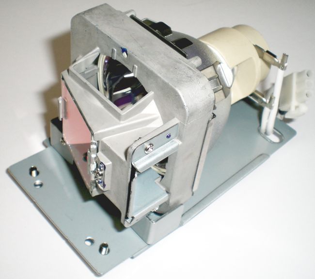 VIVITEK DX881ST lamp