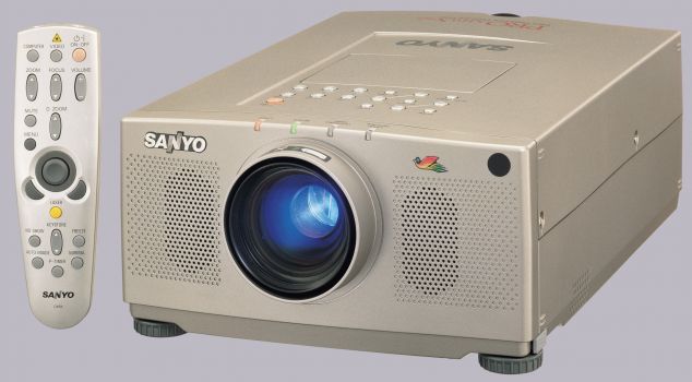 Image Sanyo PLC XP18E