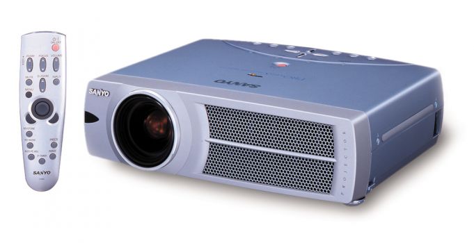 Image Sanyo PLC XU33